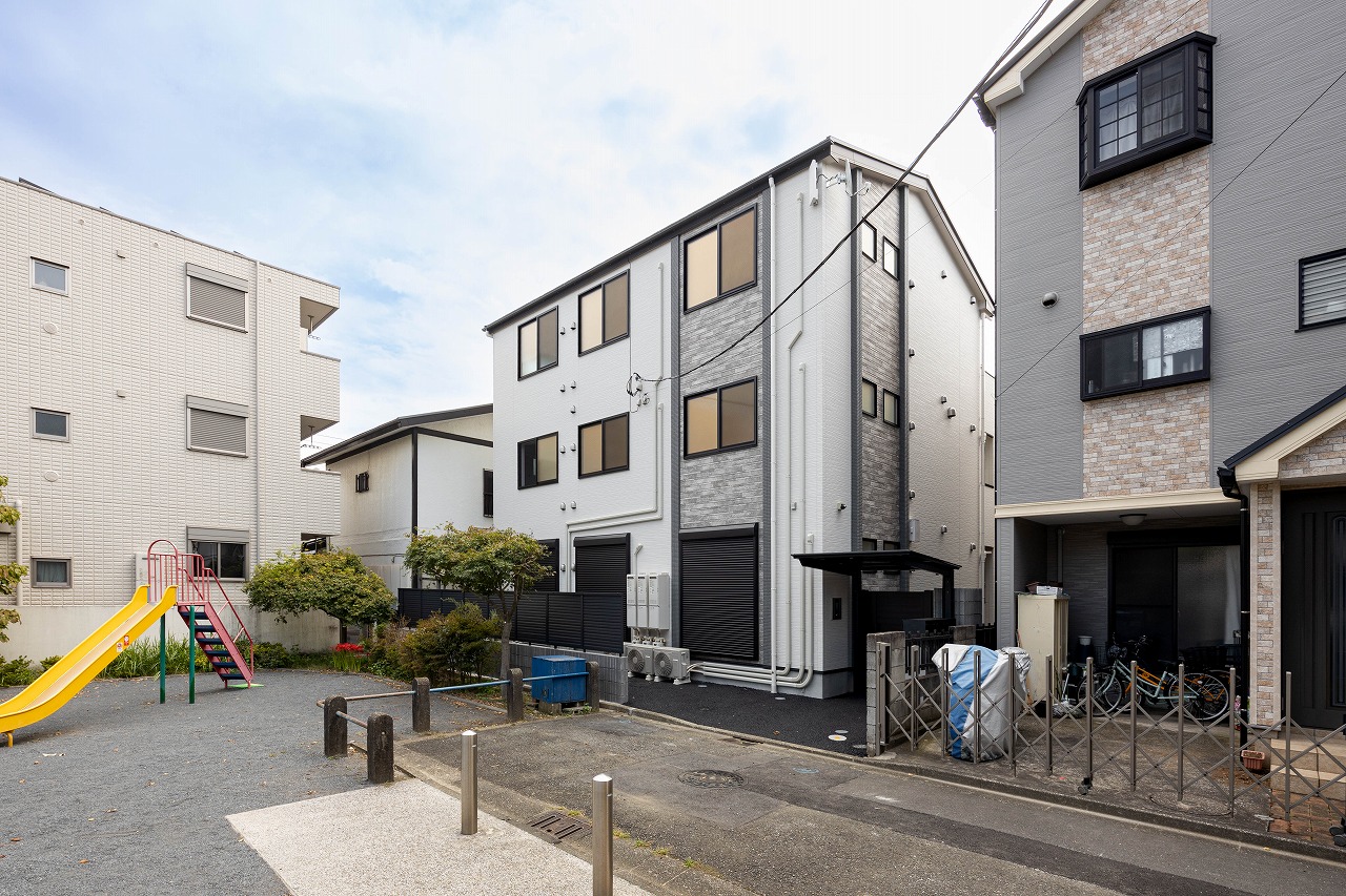 Featured image for “川崎市中原区中丸子共同住宅　アザーレ・ルクス武蔵小杉　～木造３階建て新築アパート～”